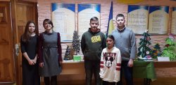 І новорічне деревце маємо, і ялинку зберегли