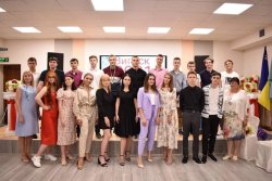 ВИПУСКНИЙ УЧНІВ КОЗИНСЬКОГО ЛІЦЕЮ
