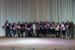 ЗІ СВЯТОМ, ШАНОВНІ ОСВІТЯНИ!