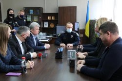 ПОЛІЦЕЙСЬКИЙ ОФІЦЕР ГРОМАДИ