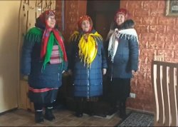 Колядки у Козині. Коляд, коляд, колядниця...