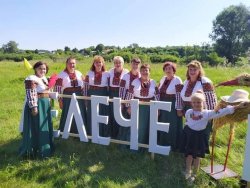 СТАРОБЕЗРАДИЧІВСЬКИЙ КОЛЕКТИВ «ВИШИВАНКА» ПРЕДСТАВИВ АВТОРСЬКІ ПІСНІ НА МІЖРЕГІОНАЛЬНОМУ ФЕСТИВАЛІ 