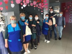 ТОРБИНКИ З НЕОБХІДНИМИ ЗАСОБАМИ ЗАХИСТУ ВІД КОРОНАВІРУСУ