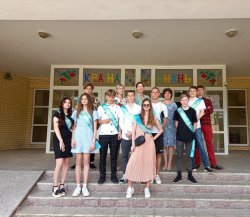 УРОЧИСТОСТІ З НАГОДИ ВРУЧЕННЯ СВІДОЦТВ