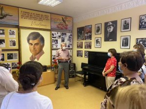 ДВЕРІ МУЗЕЮ А.СОЛОВ 'ЯНЕНКА ВІДЧИНЕНІ ДЛЯ ЕКСКУРСАНТІВ