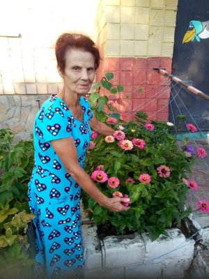 КВІТНИК У ДВОРІ - ЦЕ РАДІСТЬ ДОЯ ГОСПОДИНІ ТА ВТІХА ДЛЯ ПЕРЕХОЖИХ